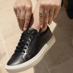 FRANKIE4 Black Sneakers-Billie