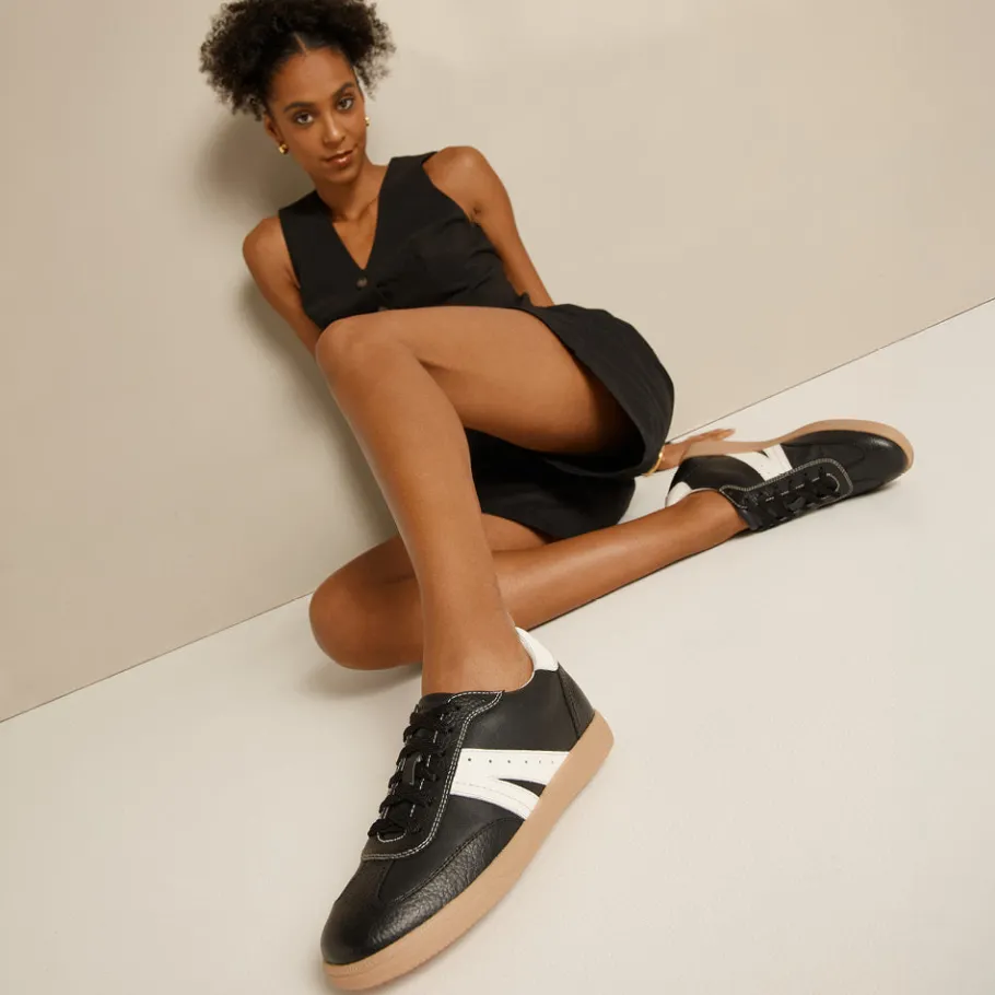 FRANKIE4 Black Sneakers-Levi