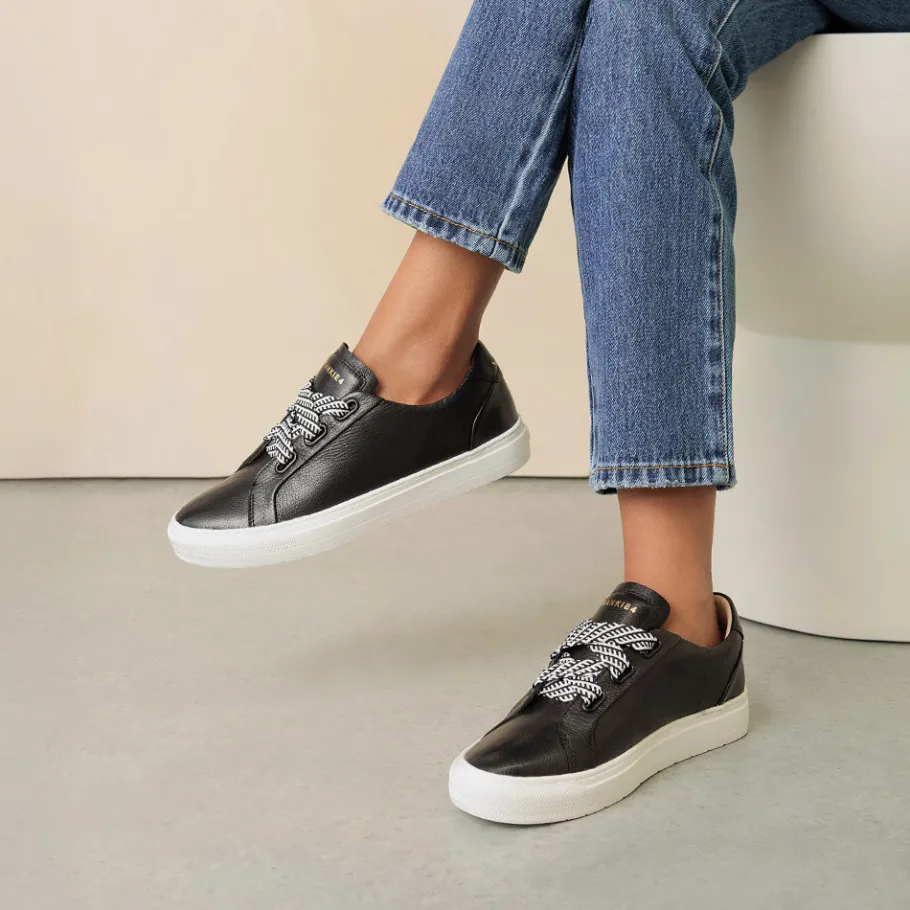 FRANKIE4 Black Sneakers-Mya