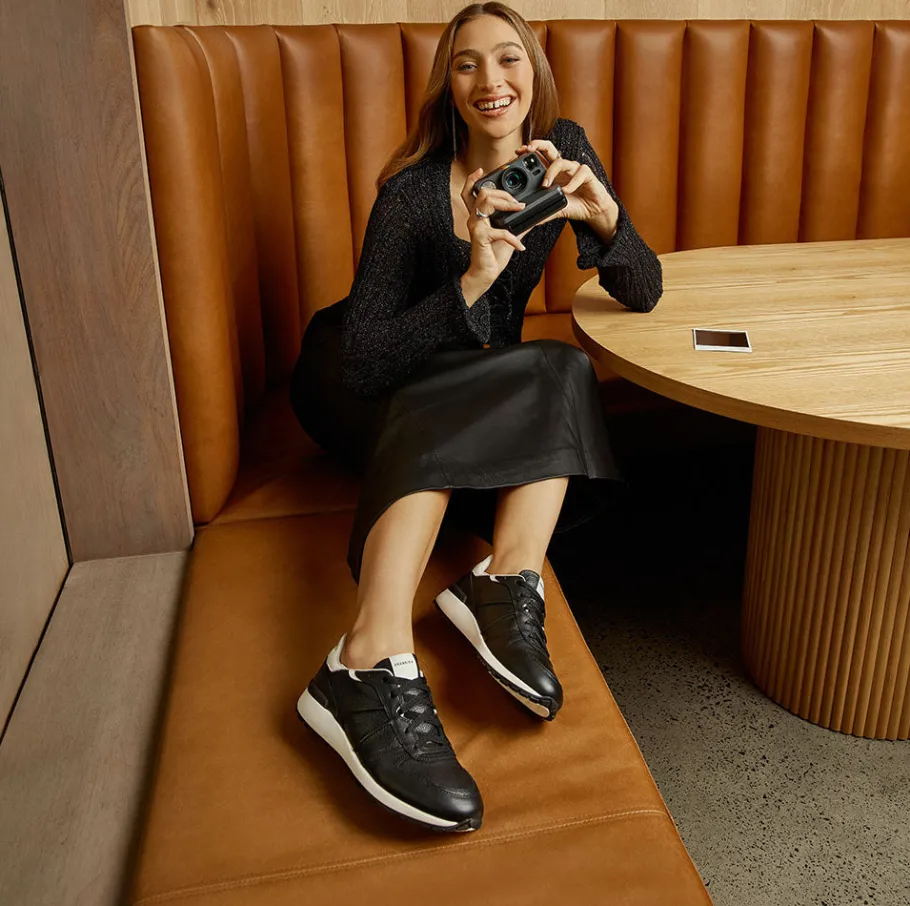 FRANKIE4 Black Sneakers-Raider