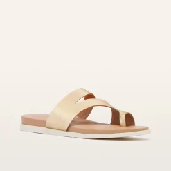 FRANKIE4 Slides-Riviera